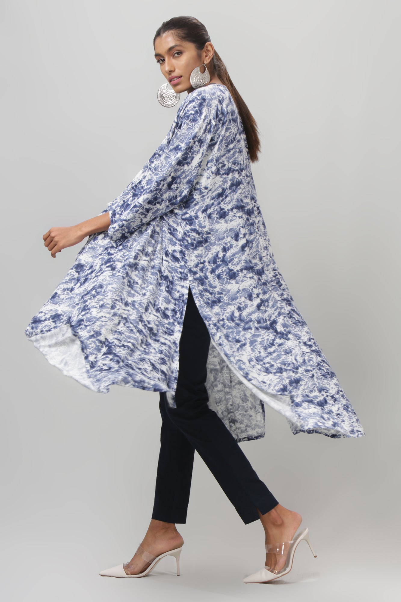 Blue and White Printed Full Sleeve Shrug